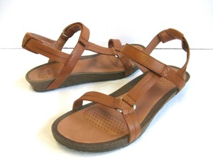 teva ysidro universal sandals