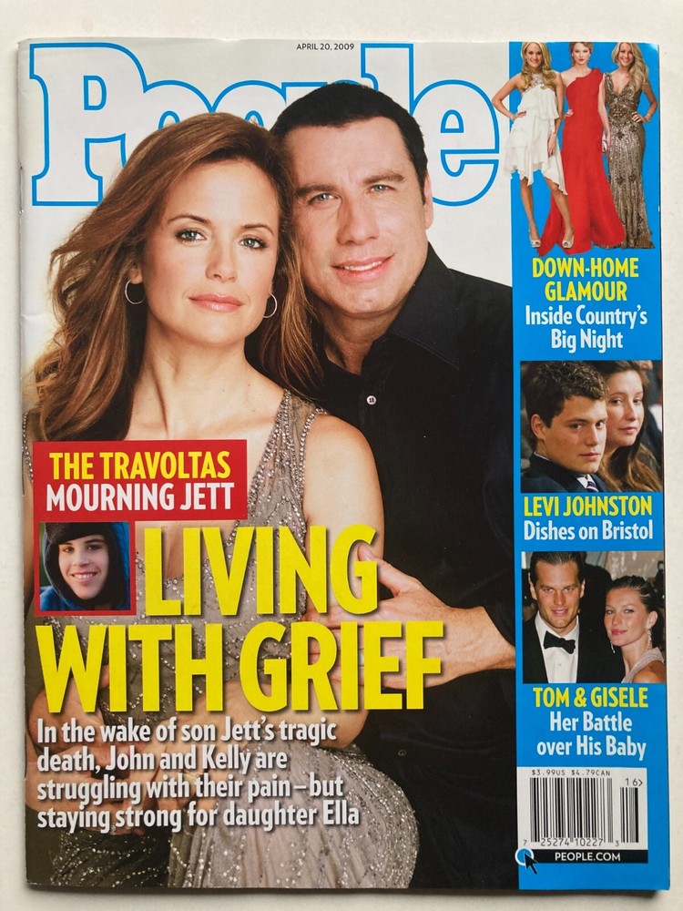 JOHN TRAVOLTA & KELLY PRESTON April 2009 PEOPLE Magazine TOM BRADY & GISELE