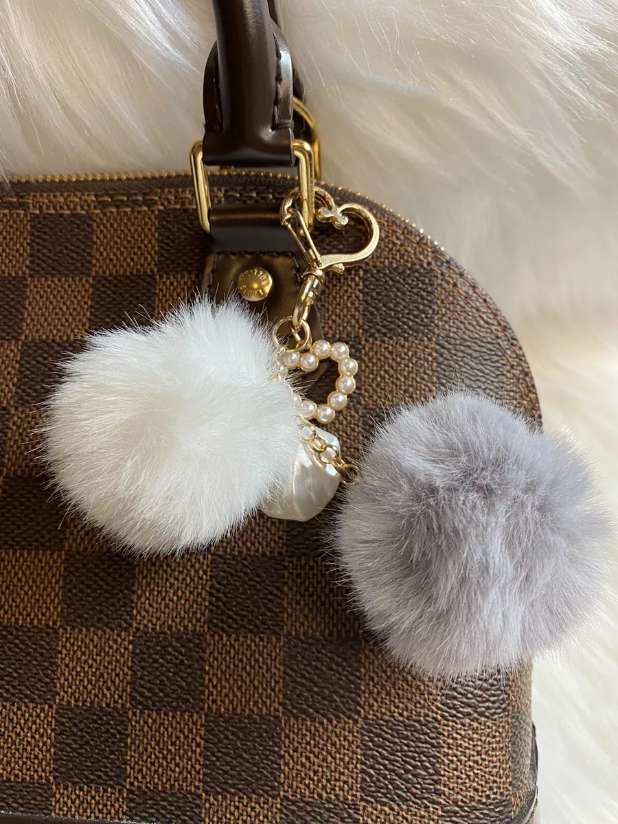 Pom store bag charm