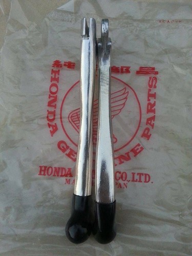 HONDA CB72 CB77 CB160 CB175 CB250 CB350 CB360 CB450 CL450 CL350 NOS leva L/R - Foto 5 di 6