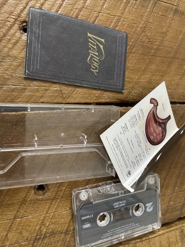 Pearl Jam Vitalogy Cassette Tape Eddie Vedder W/Insert RARE OOP Alternative 90's - Picture 3 of 3