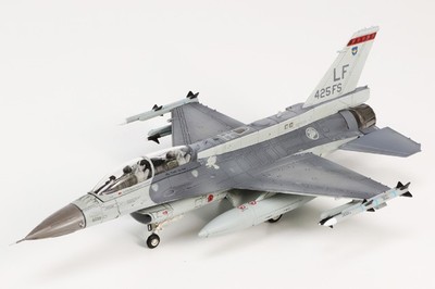 CA721606 Calibre Wings F-16D Fighting Falcon 1/72 Model #96-5035 RSAF 425th FS