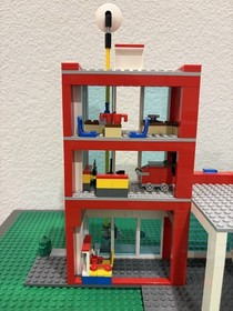 LEGO CITY Lot Fire Station 60004 Fire Helicopter 60010-2 Read Description Used