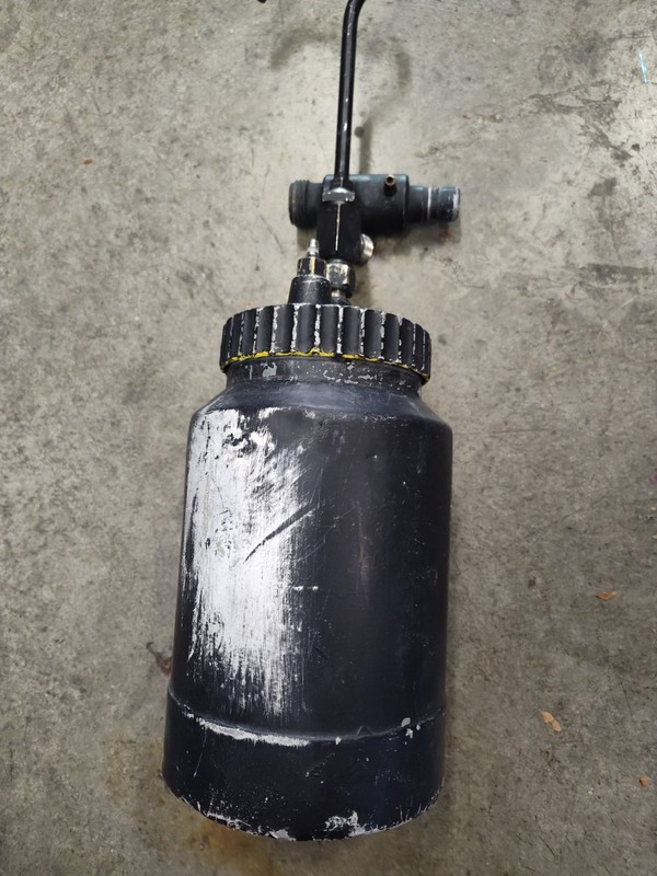 GRACO 2 QUART PAINT TANK USED WITH A TURBINE 💲 Good Cost 💲LOOK
