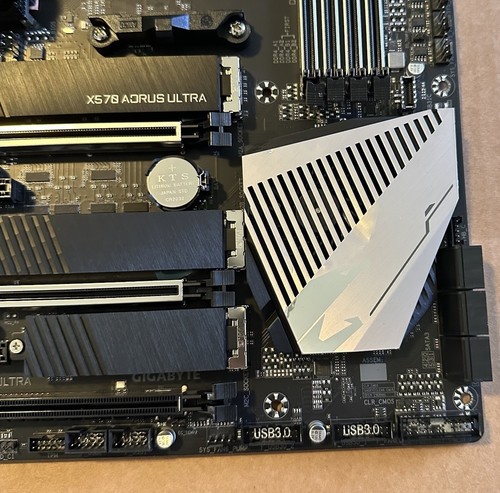 GIGABYTE X570 Aorus Elite AM4 ATX AMD Motherboard - Afbeelding 3 van 7