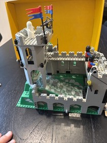 LEGO Castle 6081 King's Mountain Fortress Vintage w/ Box Bottom, Instr & Minis