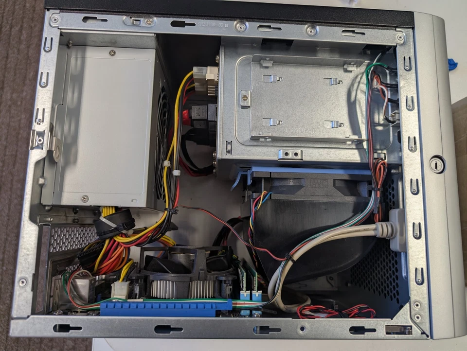 Terra MINISERVER G2 E3-1225v3 1100813 2x GbE-LAN, 2x USB 3.0 4x BAY - Bild 4 von 4