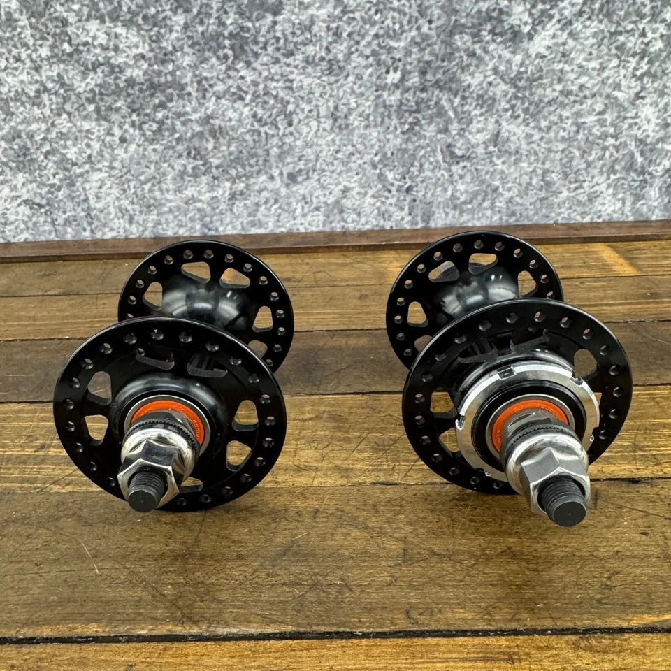 Juego de bujes Velocity Track tuercados 48 agujeros 48h chanclas selladas 6000LU-XERO de colección Foto 2 de 4