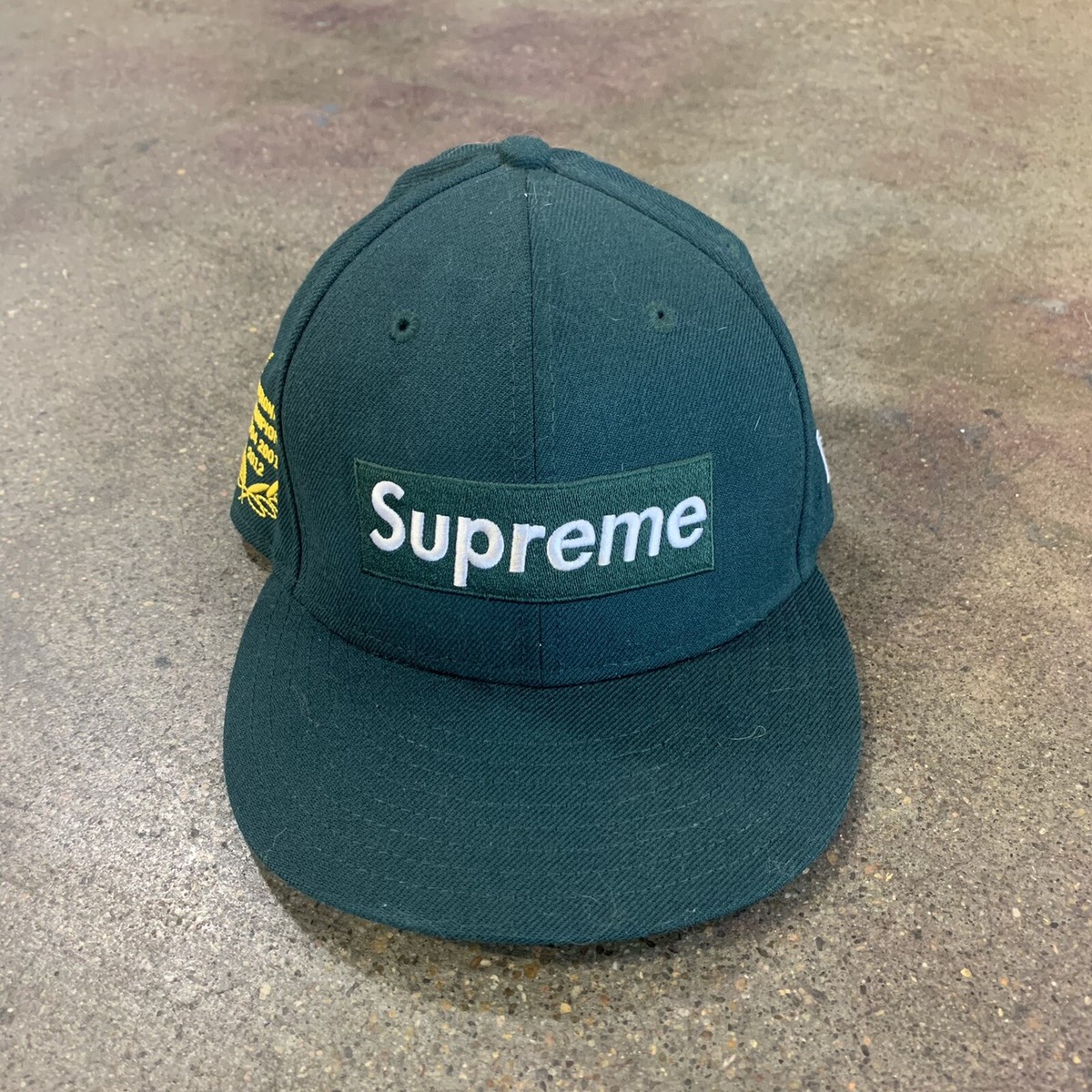 SS12 Supreme World Famous National Champions Box Logo New SS12 Supreme World Famous National Champions Box Logo New