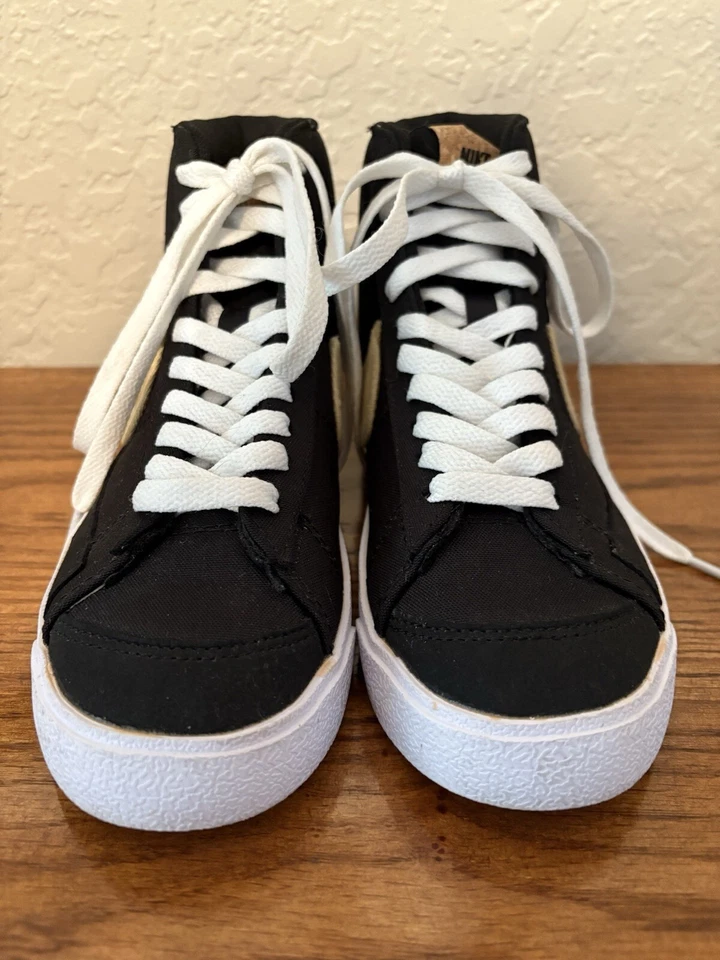 Nike Blazer Mid 77 Pomegranate Womens Sz 6.5 - image 4 of 4