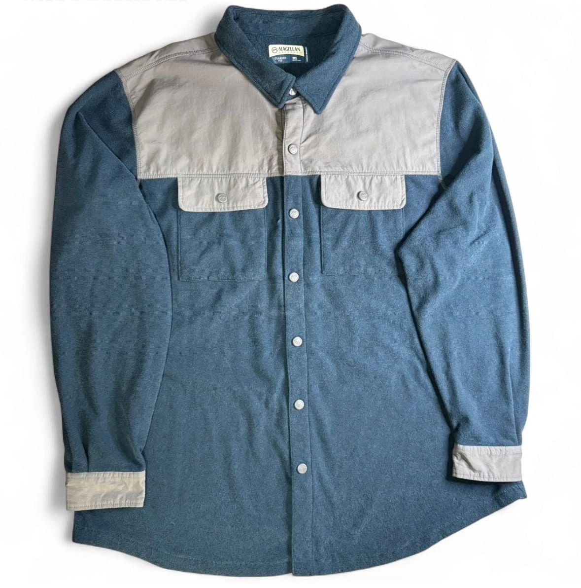 MAGELLAN OUTDOORS SIZE XXL POLYESTER BUTTON DOWN LONG SLEEVE SHIRT BLUE GRAY