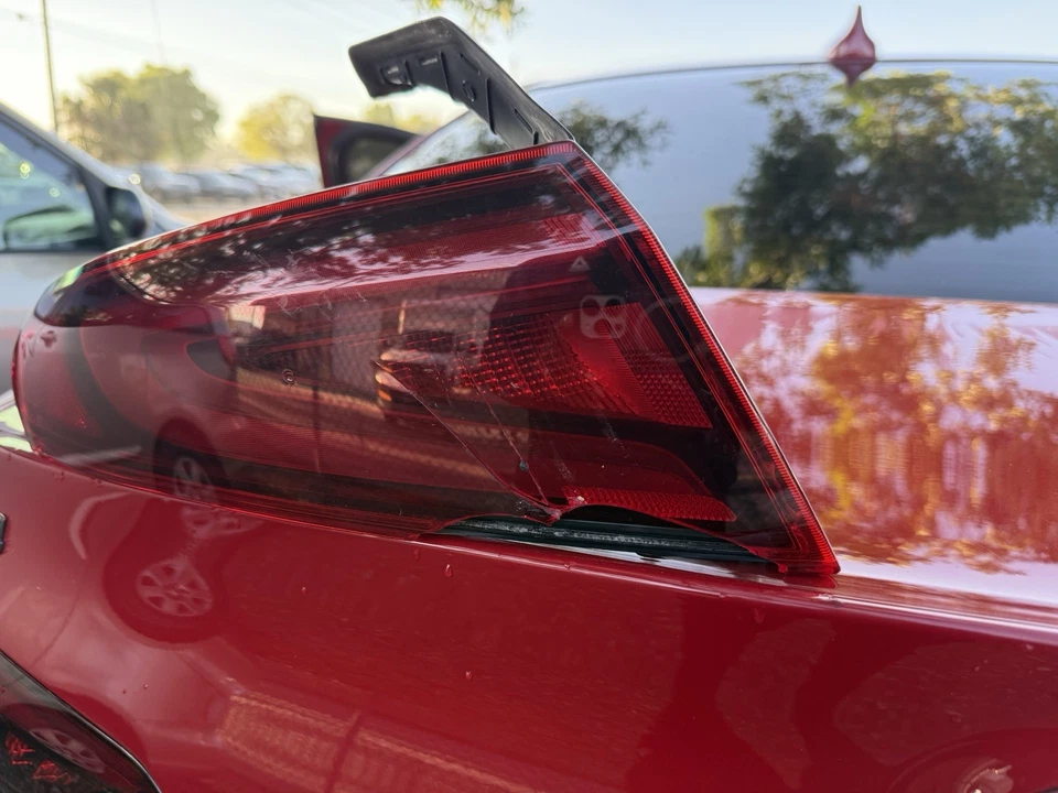 19+ ALFA ROMEO GIULIA LUZ TRASERA IZQUIERDA LADO CONDUCTOR LUZ TRASERA, OEM Foto 3 de 4