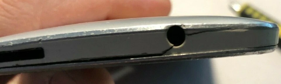 [BROKEN] HTC One M7 32GB Silver (Unknown) Good Used Parts Repair Cracked Glass - Image 3 of 3