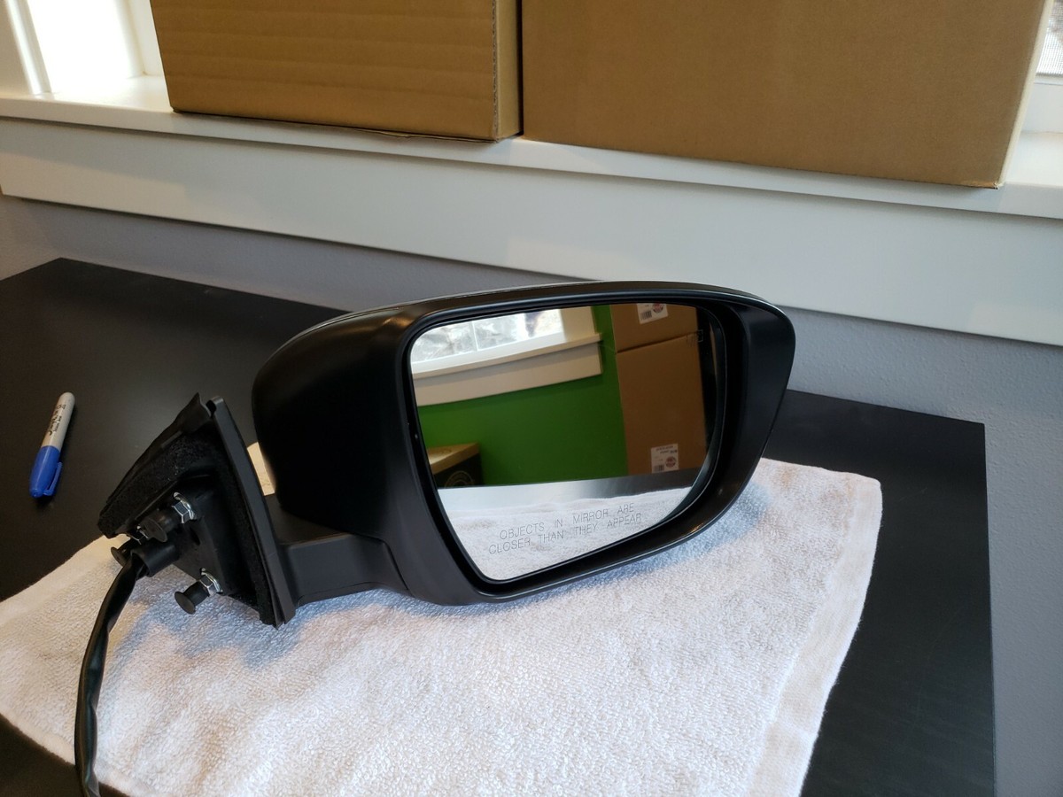 Passenger Side Heated Mirror For Nissan Rogue - Black With Turn Signal & Power Adjust