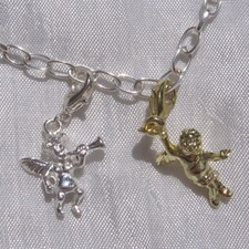 Breloque ANGE CUPIDON charm avec mousqueton métal argenté ou doré pendentif  