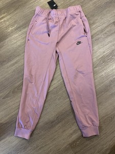 nike tech fleece plum