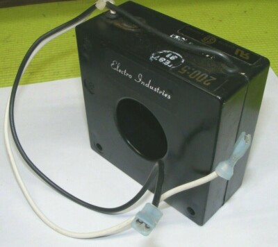  ELECTRO IND. RATIO 200:5 A CURRENT TRANSFORMER CAT 64-201 RF 1.33 ACC CLASS .3