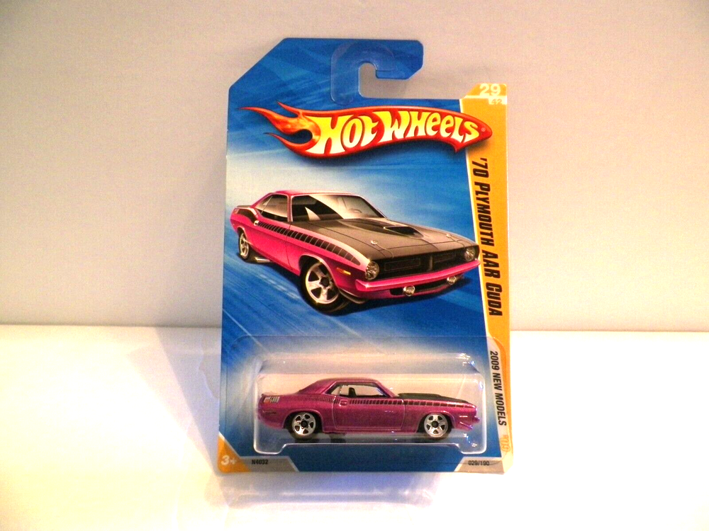 Hot Wheels- 2009 New Models- '70 Plymouth AAR Cuda---- J36