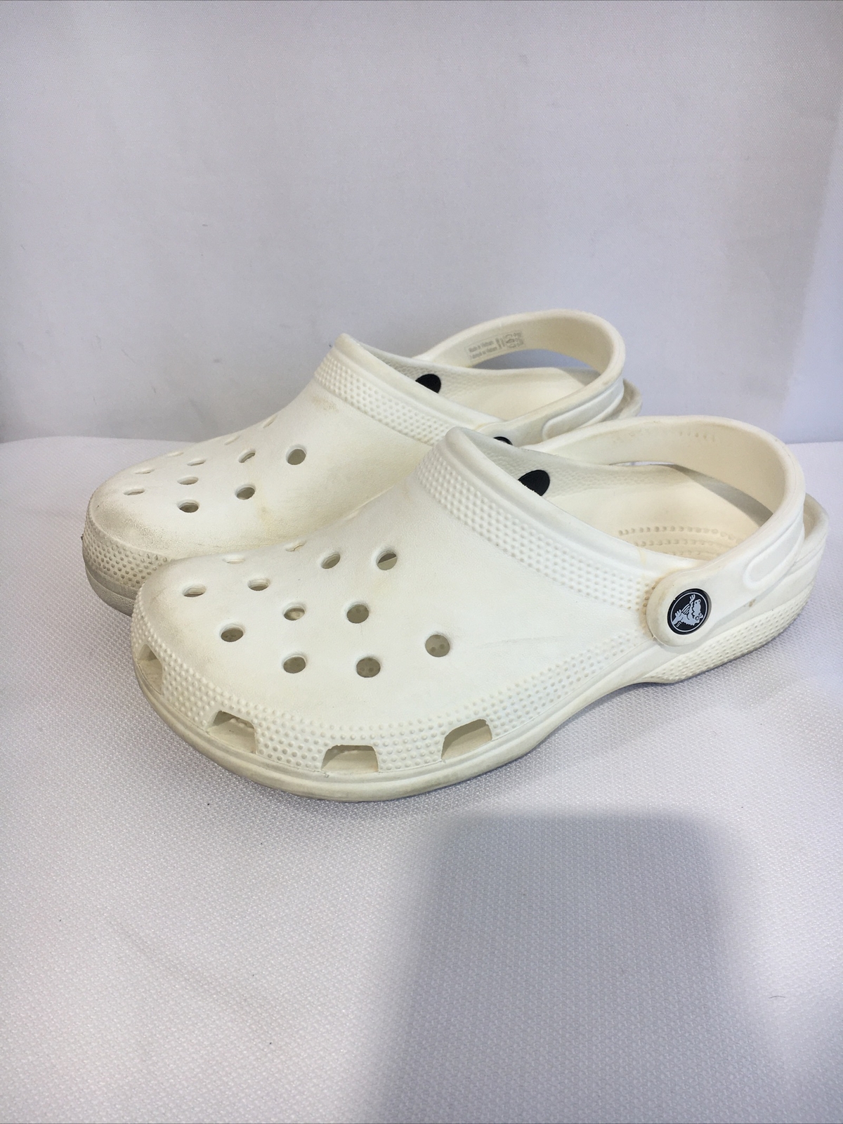 Crocs Classic Women Size 7 White M 5 Rubber Waterproof Clog Casual Shoes.