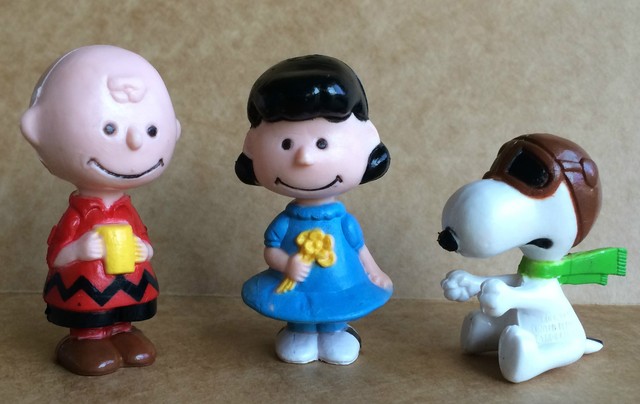 3 Vintage Peanuts Pocket Dolls Charlie Brown Lucy Snoopy United 