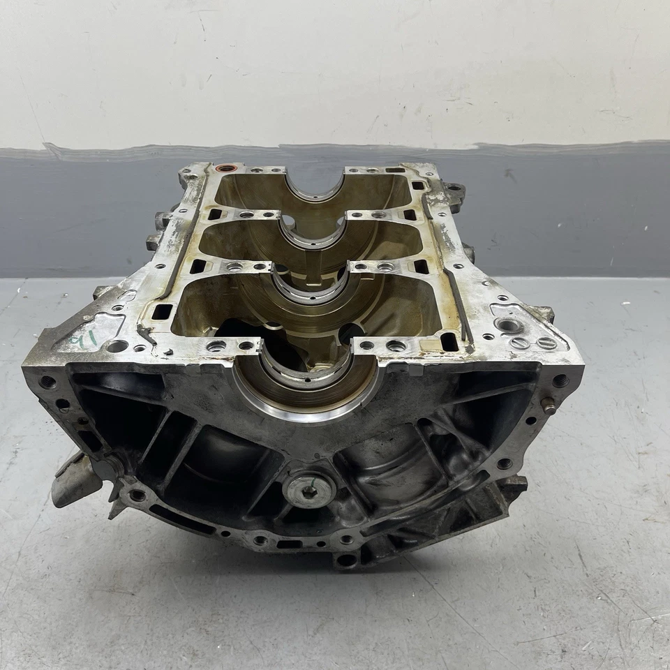 Genuino Infiniti G37 Nissan 370z 2009-2015 bloque de motor desnudo VQ37VHR Foto 4 de 4