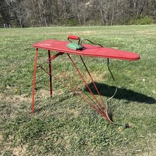Tabla de planchar vintage de metal para niños y plancha Sunny Suzy