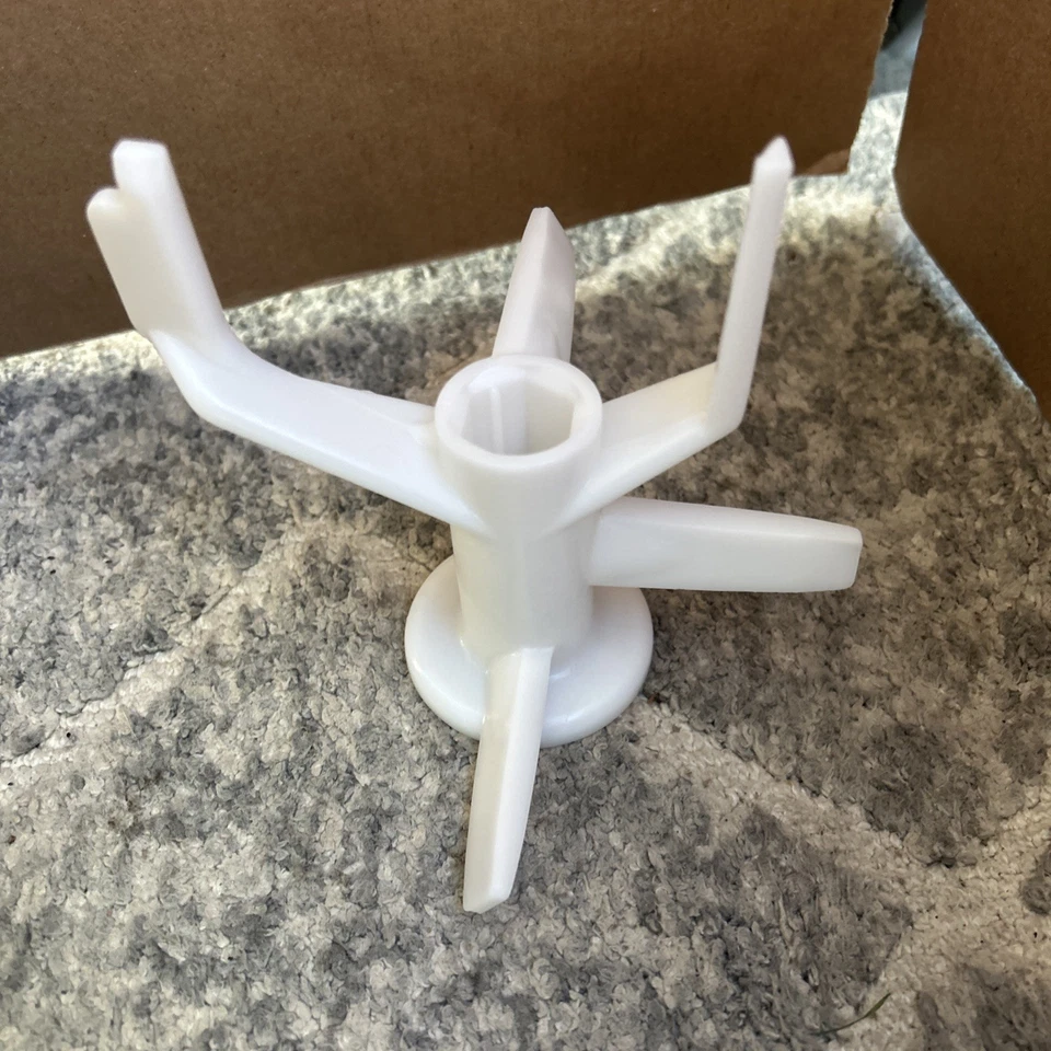 Ronco Popeil 7T99 Pasta Maker Machine Mixing Blade - Image 2 of 4