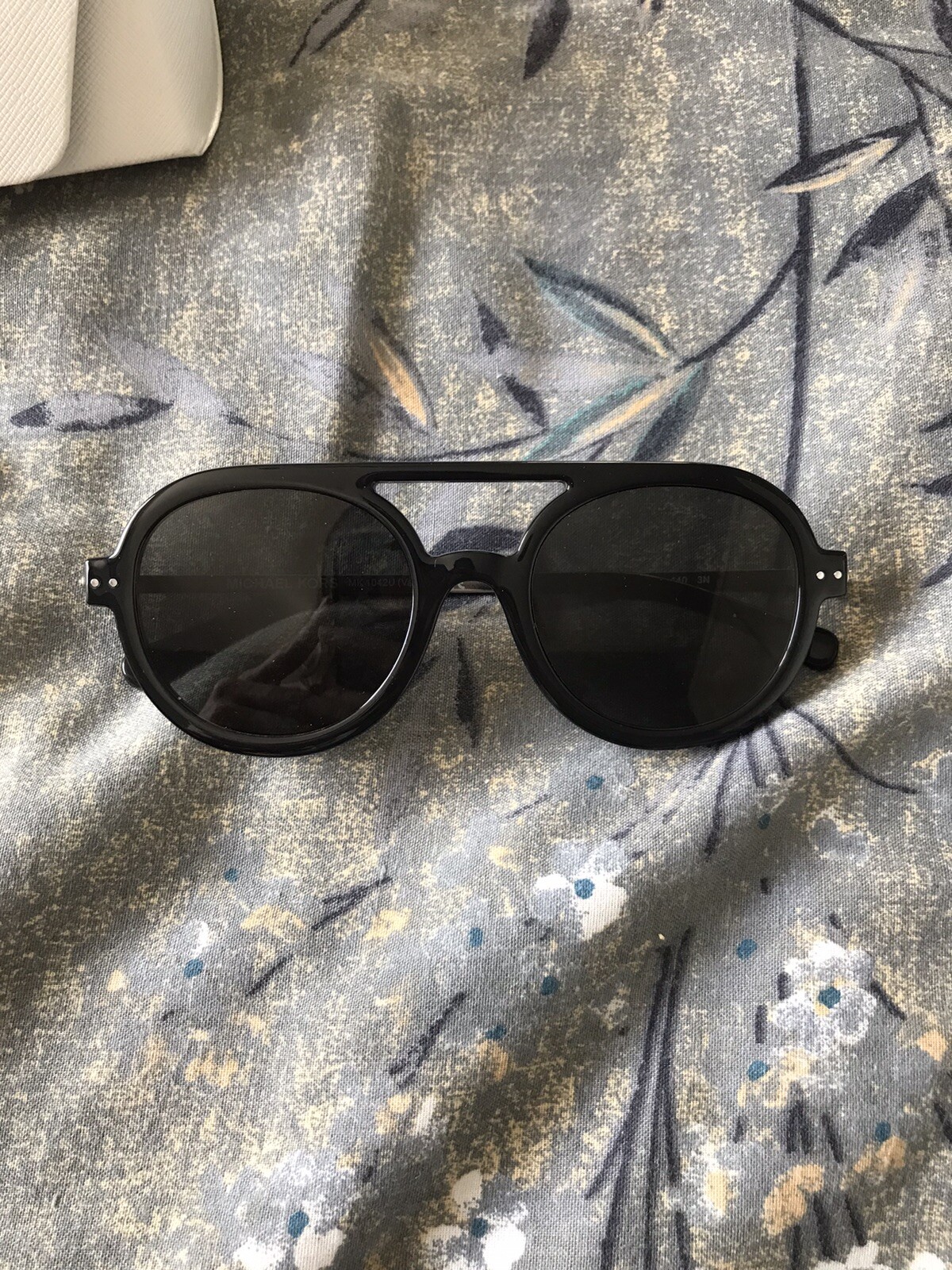 MICHAEL KORS black sunglasses MK1042U RRP £220 GENUINE image 2