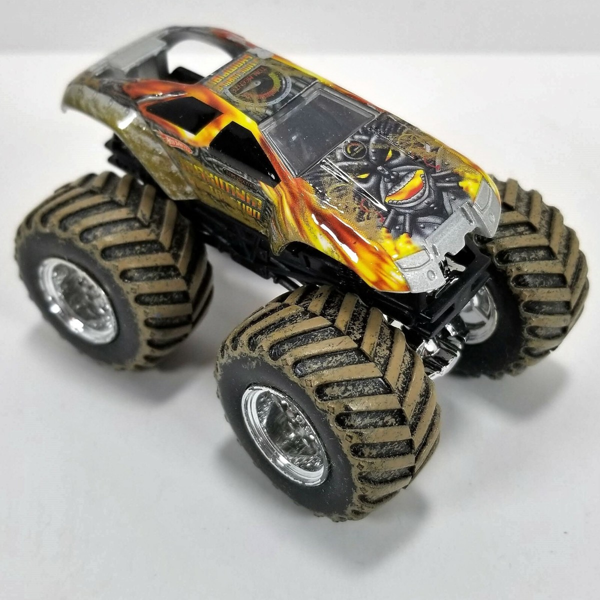 Hot Wheels MAXIMUM DESTRUCTION Monster Jam Monster Truck