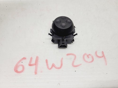 2012-2014 Mercedes C250 C350 Left Front Lumber Seat Adjust Switch OEM 2048702558 - Picture 2 of 4