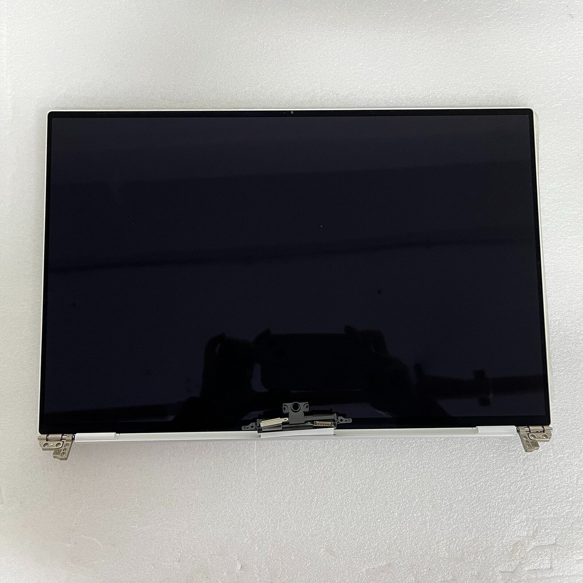 Écran Tactile UHD 4K 15,6 Pouces Pour Dell Precision 5550 / XPS 9500 - Réf. 90T02 - Finition Argent Mate