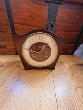 Smiths London Oak Wood Clock Striking Hammer Mechanical Mantle Clock Vintage 