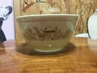 VTG Pyrex 402 Forest Francies 1.5L Mixing Bowl