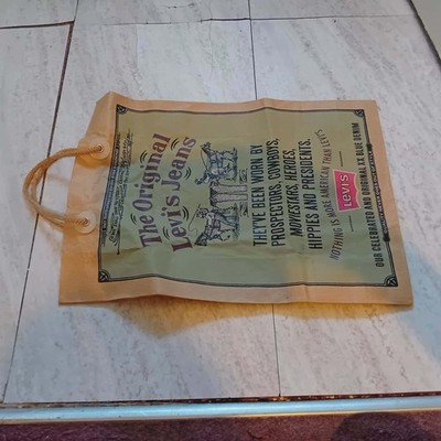 Levi's Marken Papiertragetasche 44x32 cm 90er Jahre Sammlerstück