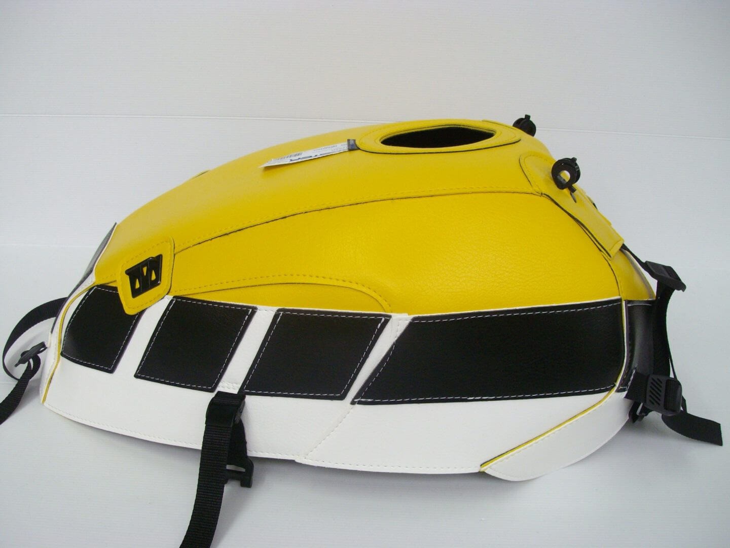 Tapis de réservoir Bagster jaune pour rouler en roadster Yamaha XJR 1300 en week-end