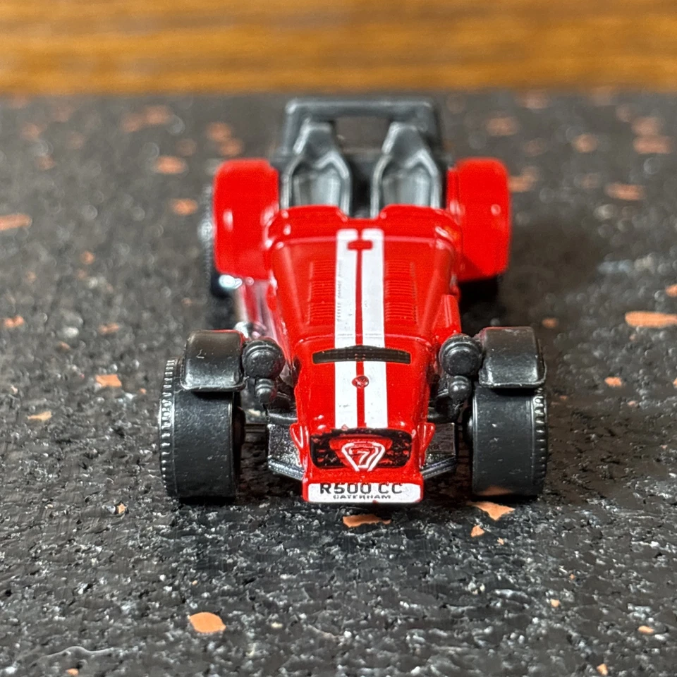 Matchbox MBX Sports Cars Caterham R500 Superlight Red w/White Stripes - Image 2 of 4