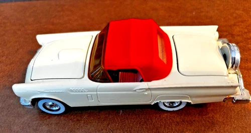 Vintage Corgi 1957 Ford Thunderbird 1:43 Diecast Model Cream with Red Top