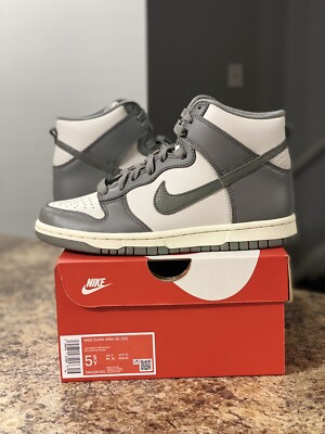 nike dunk high se light bone
