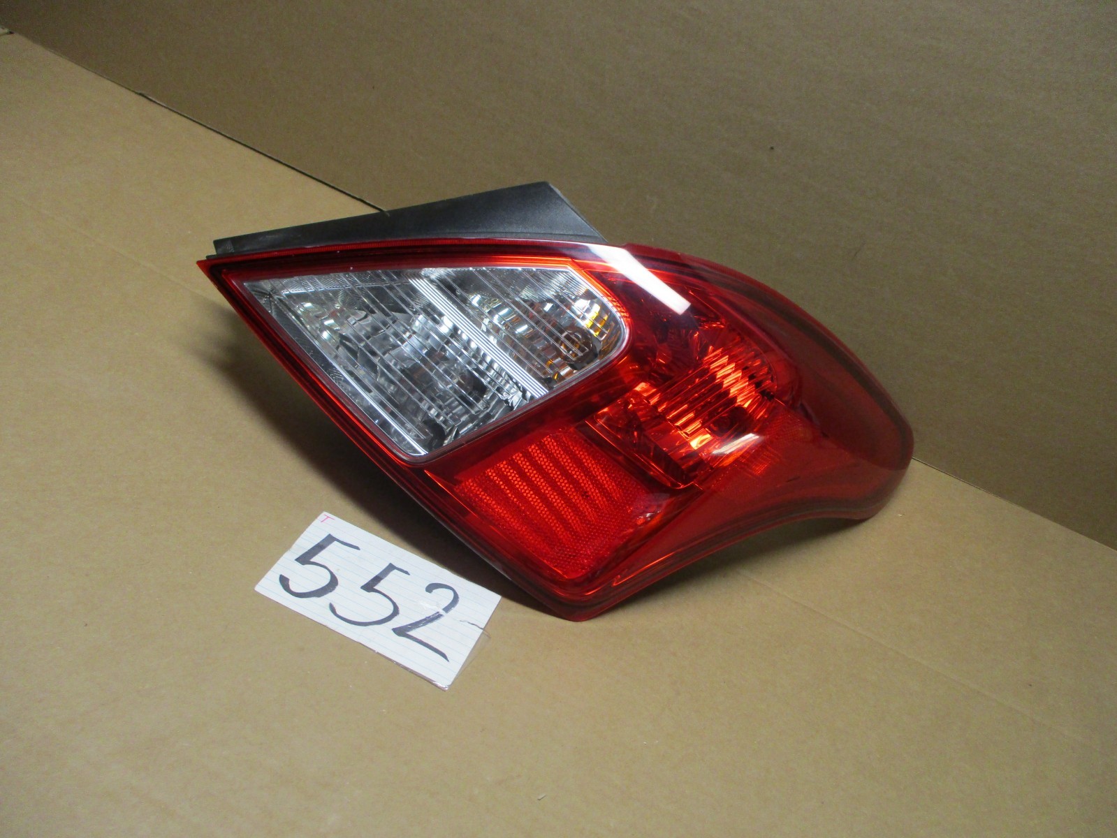 12 13 14 15 Versa 4 Door Sedan PASSENGER Side Tail Light Used Rear Lamp #552-T 