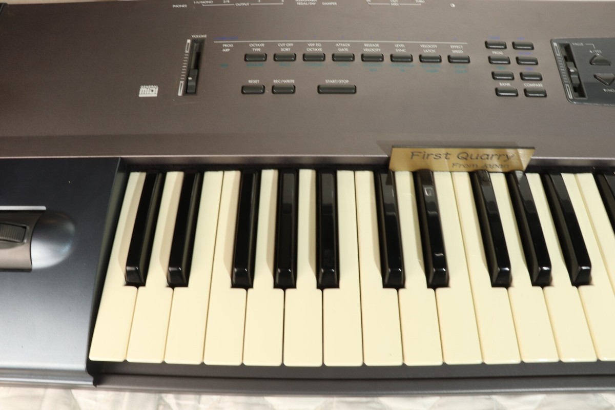 KORG N364 Music Workstation 61-Key Keyboard Synthesizer