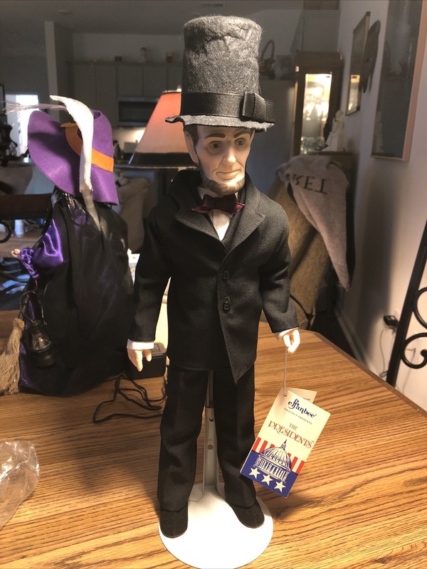 Effanbee The Presidents Abe Abraham Lincoln Doll #7902 1983 RARE USA W/STAND