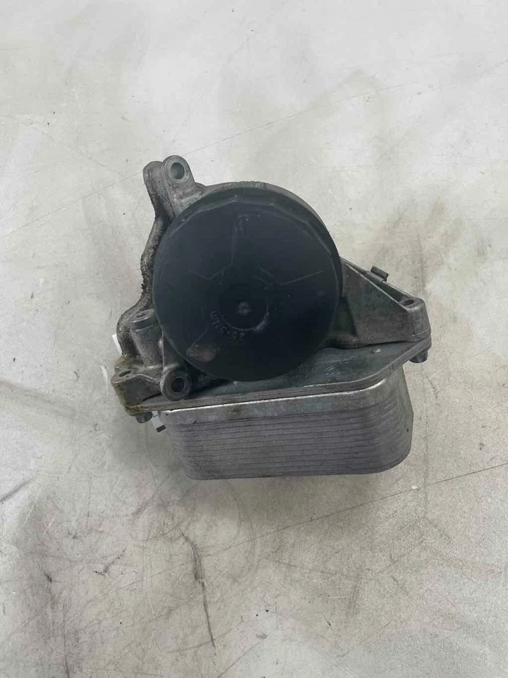 Carcasa de filtro de aceite de motor BMW 2,0 L P/N: 7516383 OE 🔥 Se adapta a BMW X1 2012-2016 Foto 2 de 4