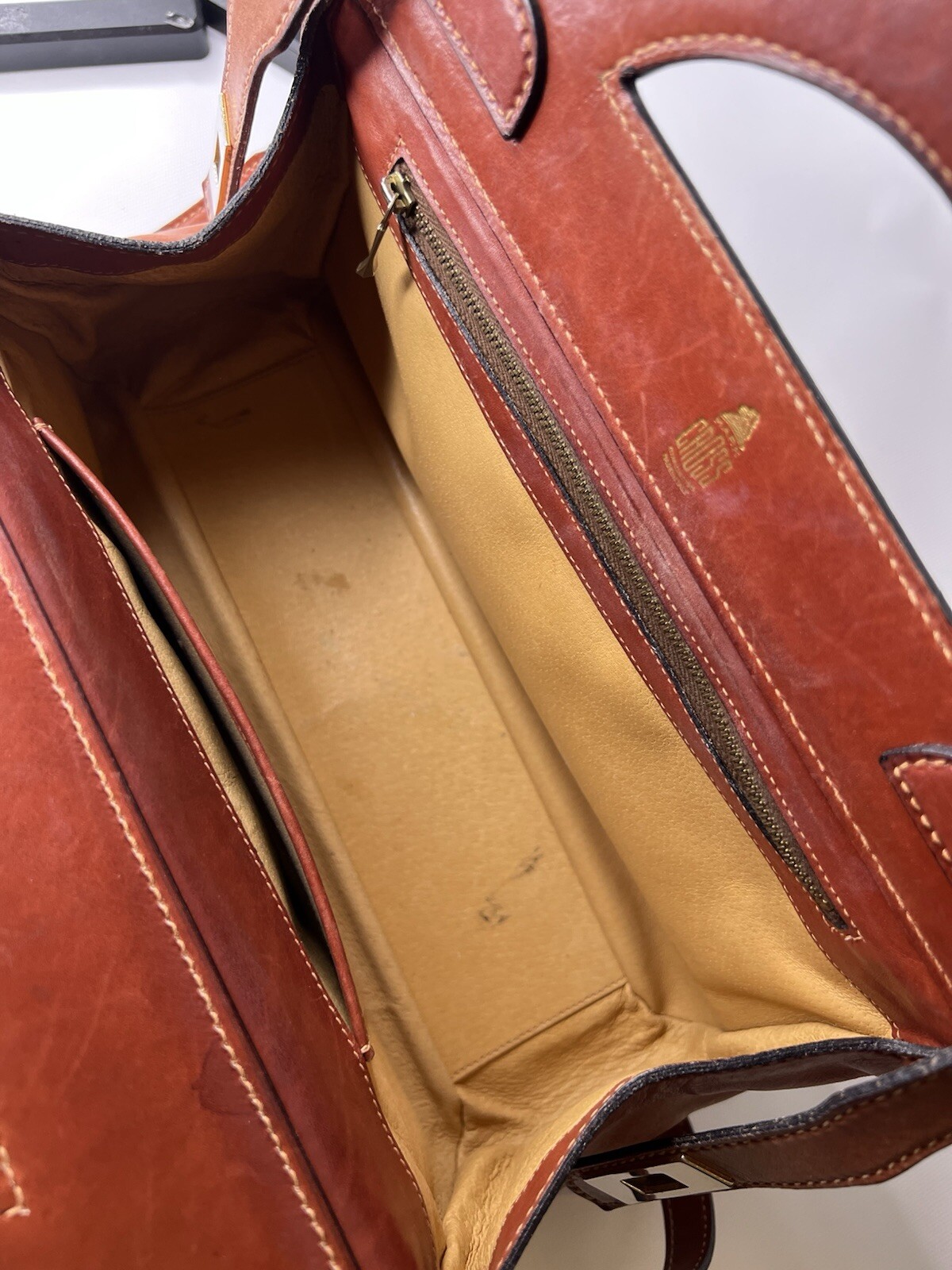 Rare Vintage Mark Cross Leather Handbag - Pre-Owned, USPS Shipped image 8
