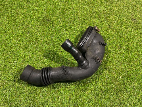 BMW 3 E46 2004 Diesel 110kW Ansaugrohr Ansaugschlauch Turbolader 7787862 SIX191