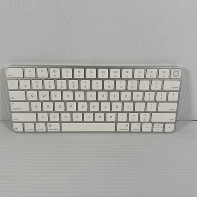 Apple Magic Keyboard with Touch ID and USB-C (A3118) - Excellent