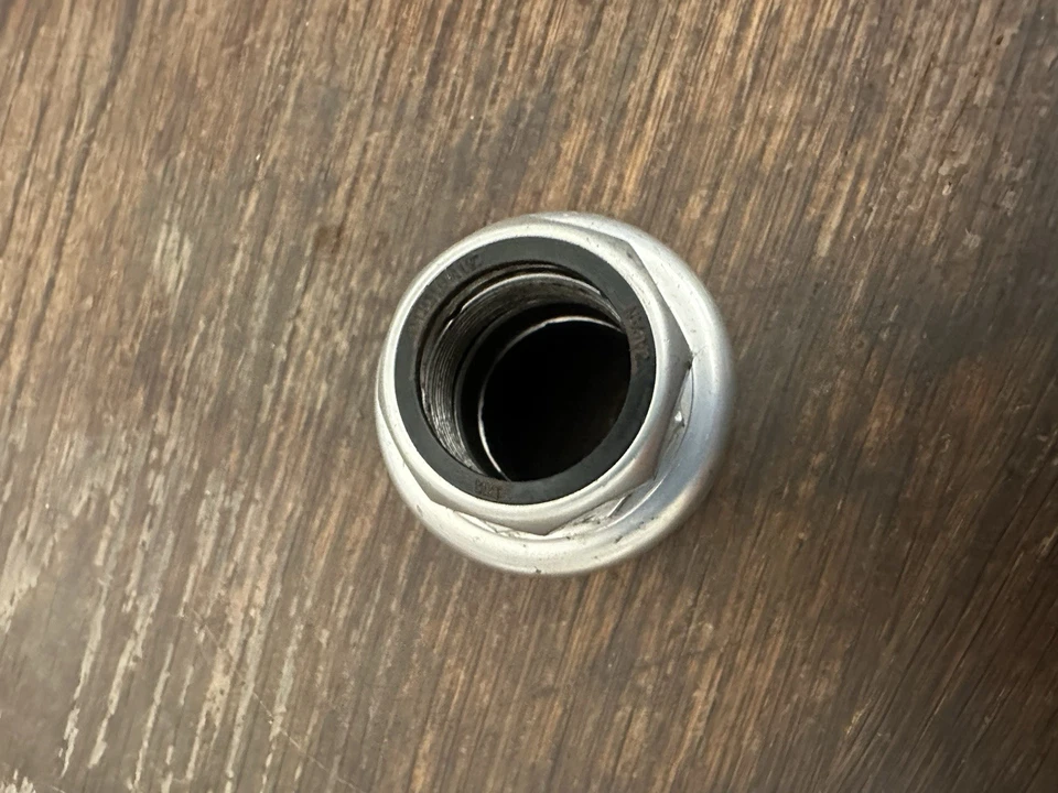 Vintage Shimano 600 Ultegra 1" inch ENGLISH threaded headset HP-6500 - Image 3 of 4