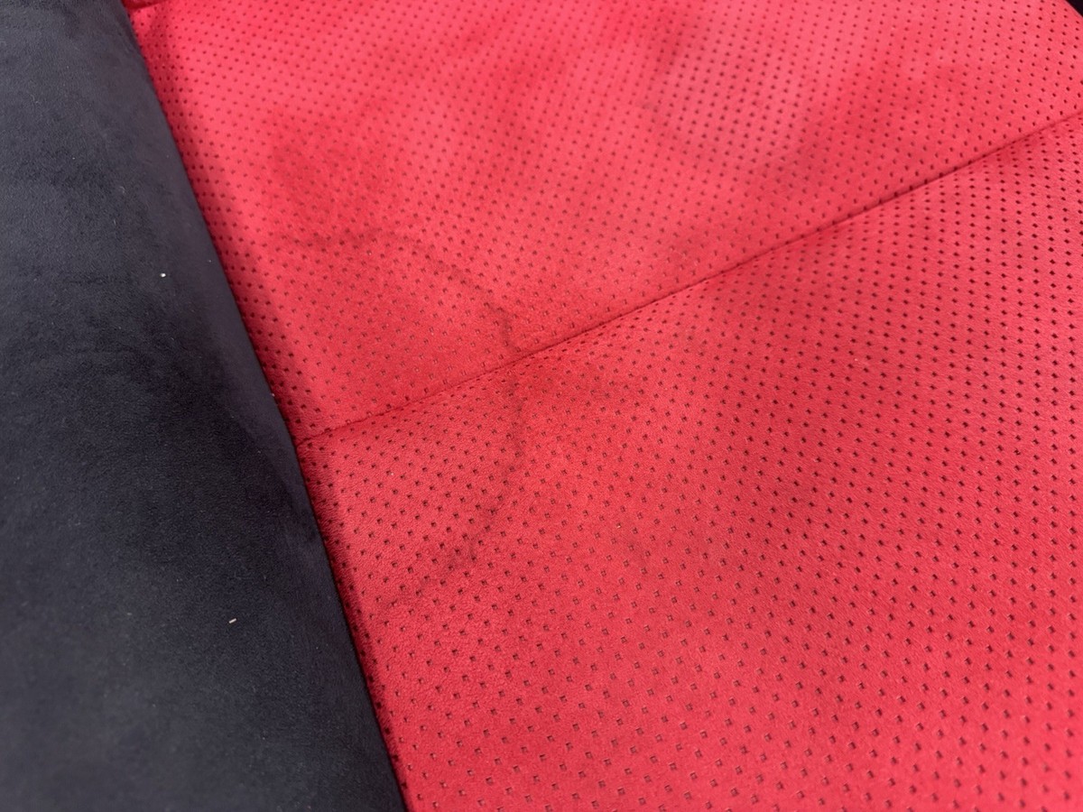 Honda FD2 8th Generation Civic Type R Red/Black Rear Seats Sedan