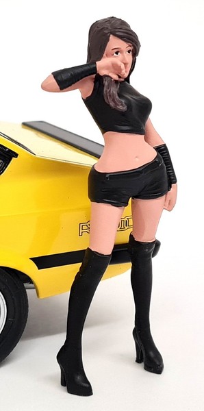 American Diorama 1/18 Rwb Auto Salon Girl 1 Polyresin Figure Model Display-image
