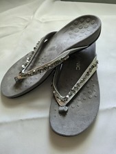 NEW Vionic Tide Silver Sequins Orthotic Flip Flop Sandals Orthaheel Technology 7