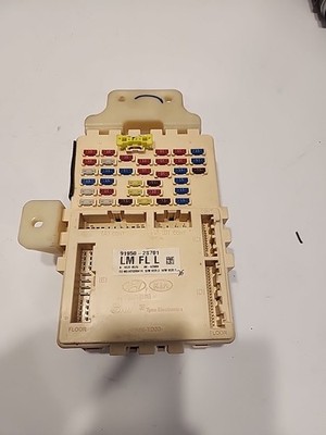 2014 2015 Hyundai Tucson Interior Cabin Fuse Box Relay Junction Block 919502S701